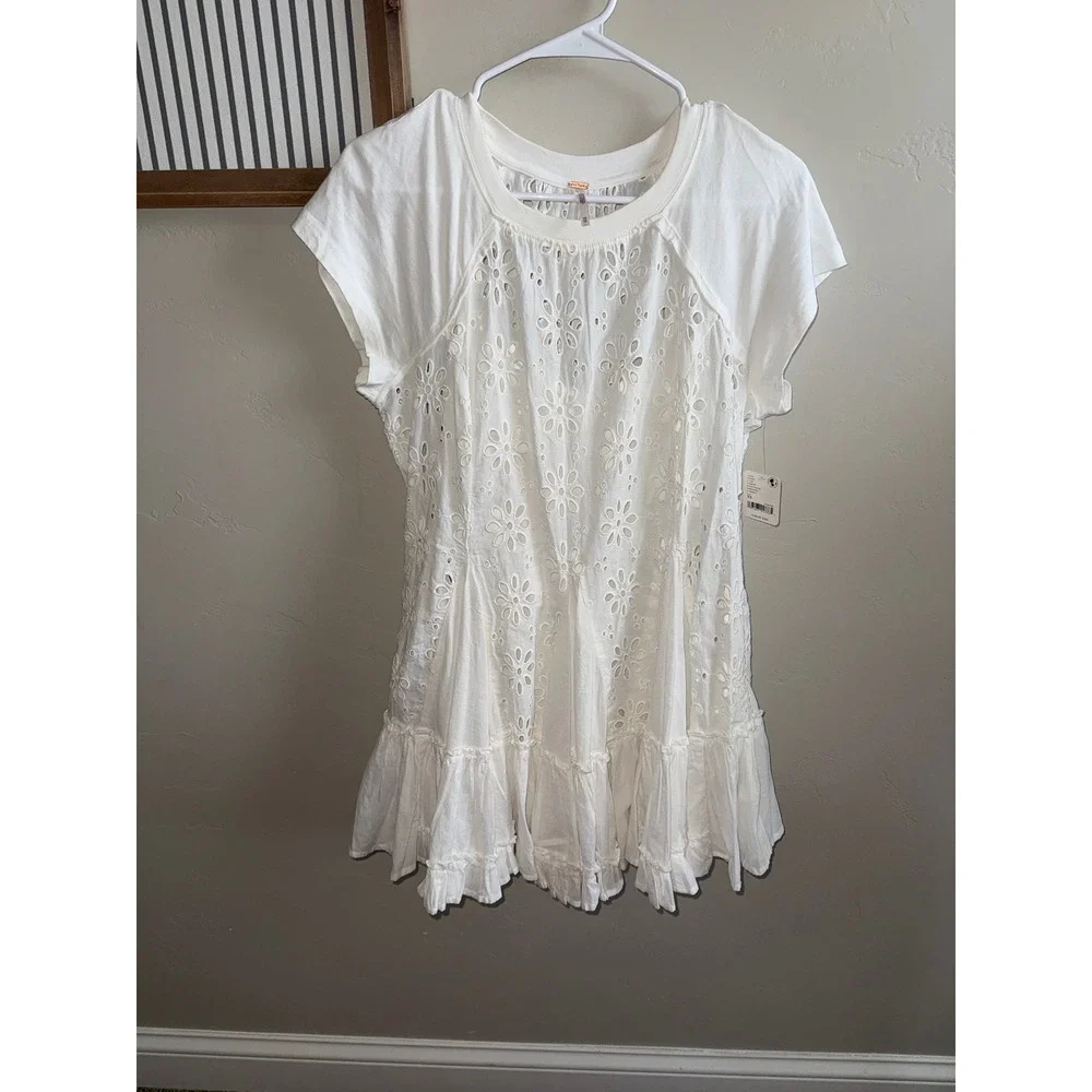 Free People Sadler White Eyelet Mini Dress Short Sleeve Ruffle Hem‎ XS New